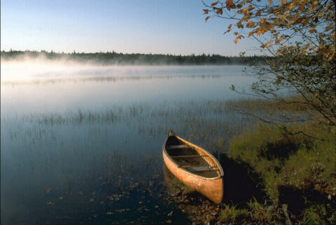image of a canoe